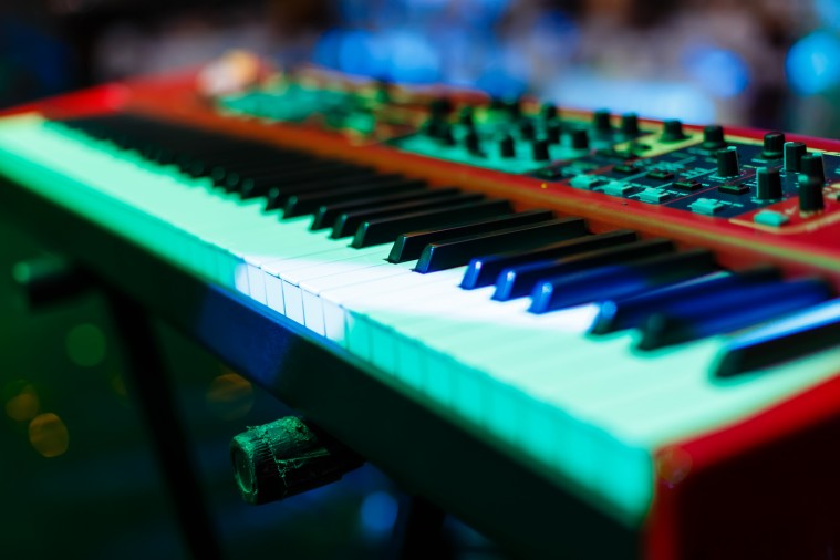 Qué tener en cuenta al comprar un piano digital